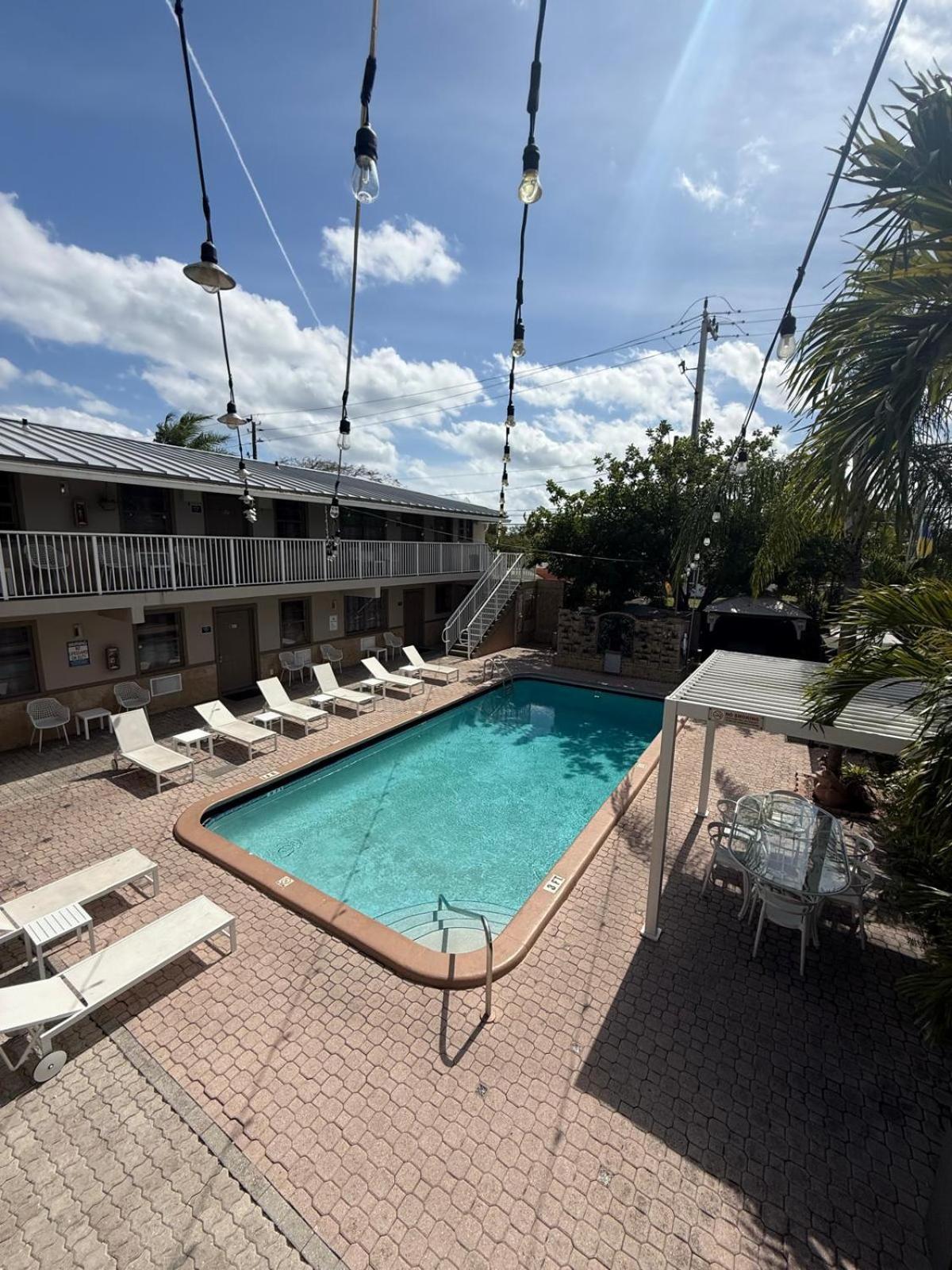 Sheridan Guesthouse Dania Beach Dış mekan fotoğraf